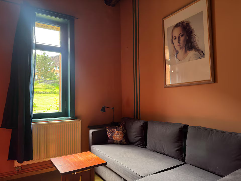 B&C Zimmer (EZ/DZ) mit Bad (Wanne)