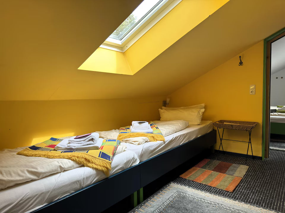 B&C Bett mit Gemeinschaftsbad (Männer)